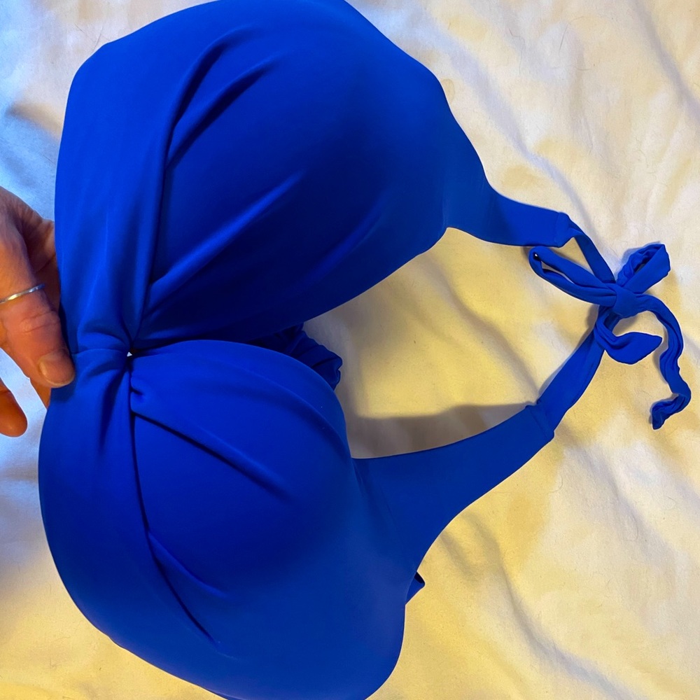H2oh adjustable halter bikini top blue OR coral Supportive adjustable 32-40 DD-E